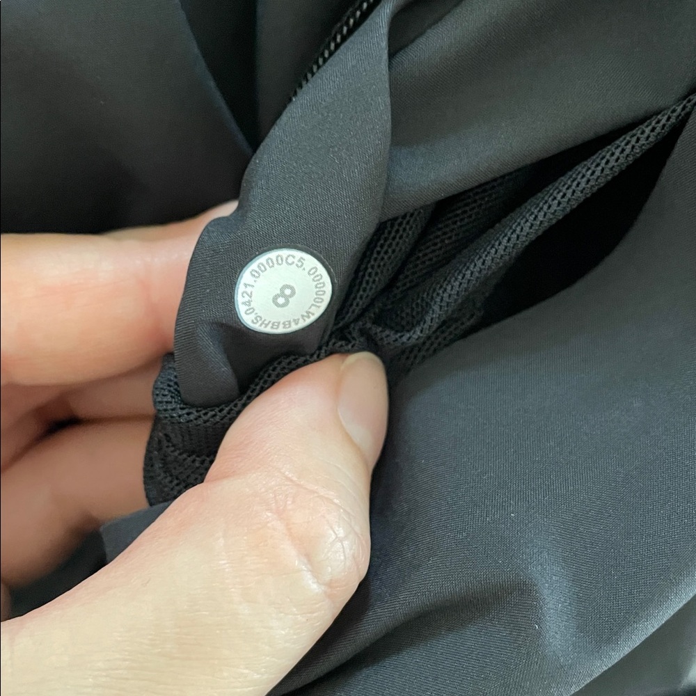 Lululemon break a trail jacket - Picture 8 of 8